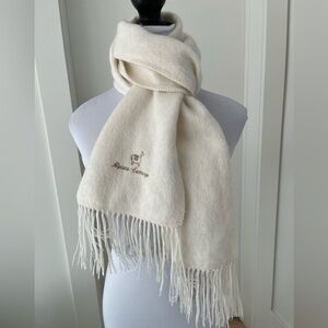 ALPACA CAMARGO Winter Scarf Alpaca Blend Fuzzy Soft Fringe Made Peru Neutral